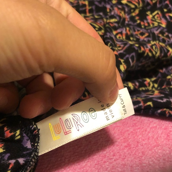 Super Cool! Tall n Curvy Lularoe Leggings - Picture 4 of 4